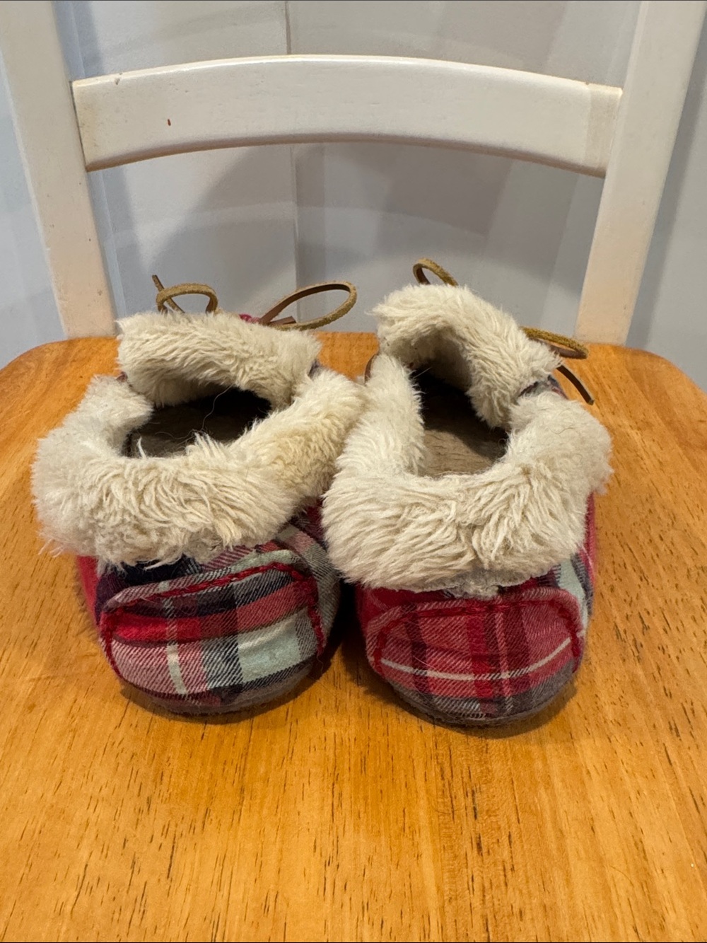 Talbots Red Plaid Faux-Fur Lined Moccasin Slippers - Picture 4 of 6